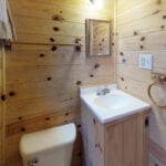Bucky-Lodge-2-Bathroom